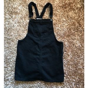 FOREVER 21✨ BLACK DENIM OVERALL DRESS